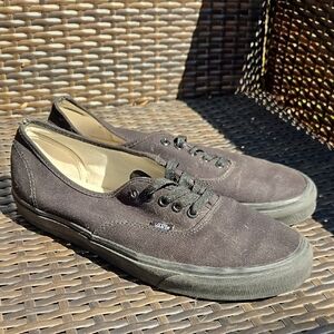 Vans Men's Black Canvas Sneakers